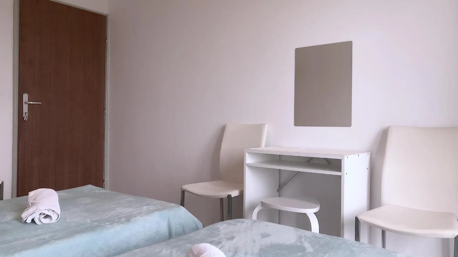 Apartments With A Parking Space Mrljane, Pasman - 20850 Mrljane